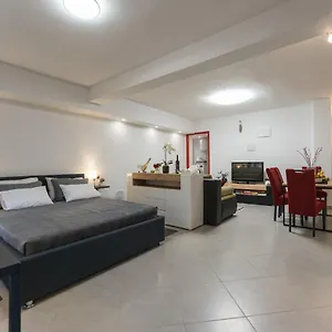 Mirakul Apartament Zadar